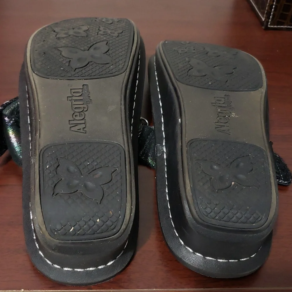 ALEGRIA CARINA Iridescent Rhinestone Wedge Black‎ Thong Sandals